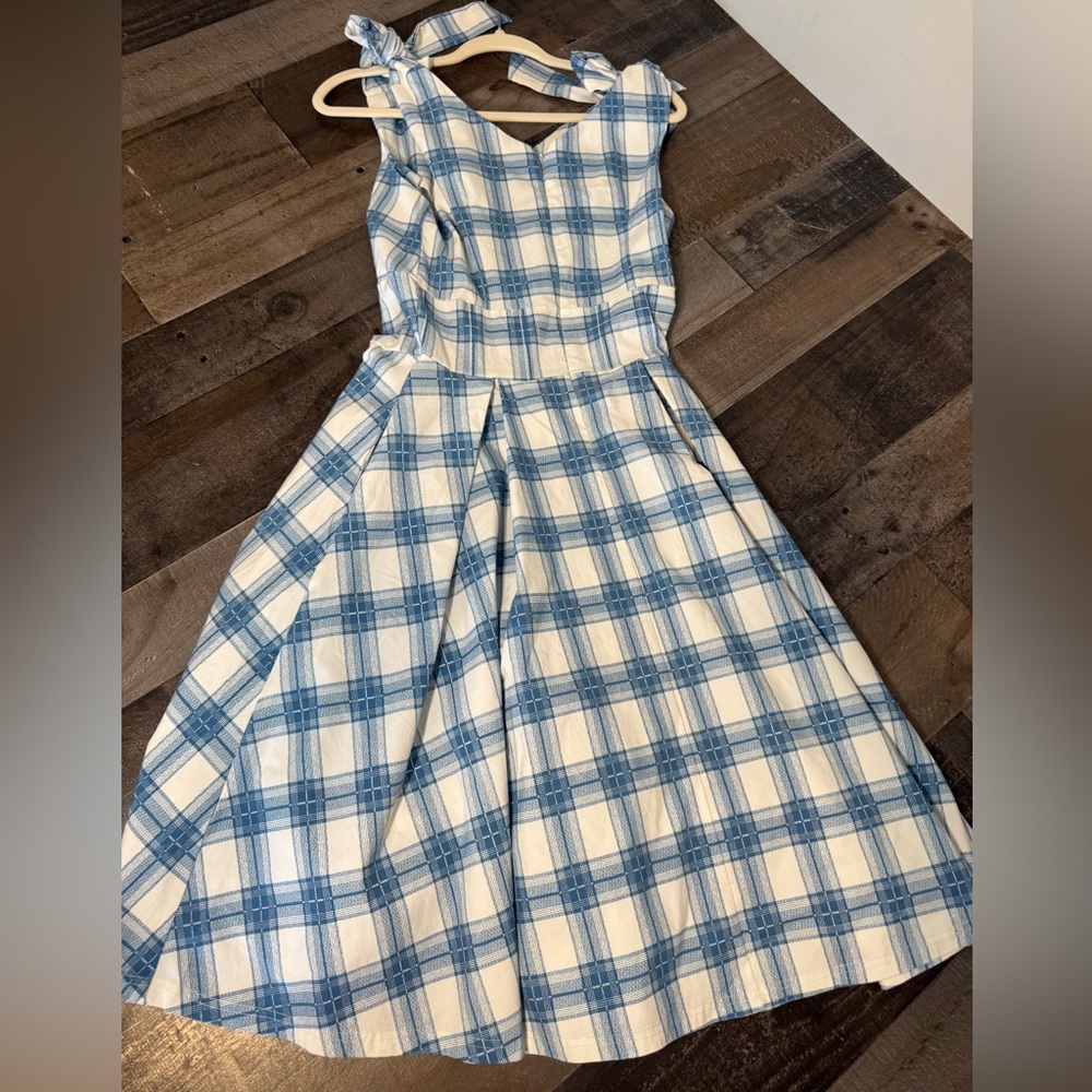 Gown Town Blue & White Plaid Fit and Flare Dress Sleeveless Size M - Picture 5 of 7